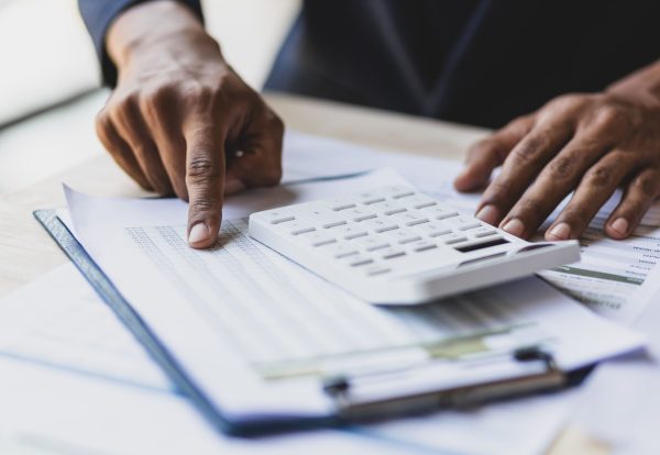 Analyzing finance numbers, accounting for income and expenses, and planning financial budgets. Mass Image Compressor Compressed this image. https://sourceforge.net/projects/icompress/ with Quality:80